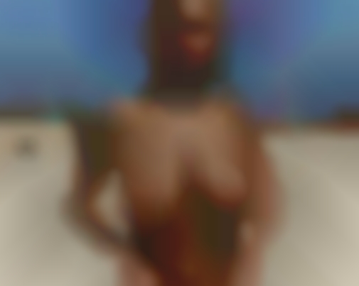 Swinging pregnant milfs